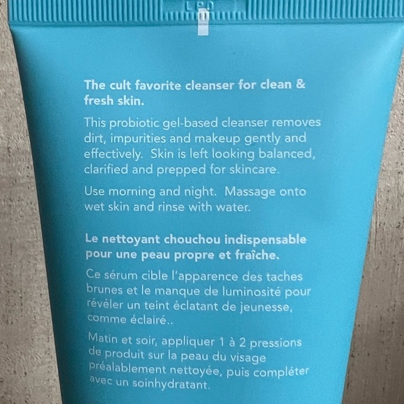 Tula The Cult Classic Purifying Face Cleanser - Picture 3 of 3
